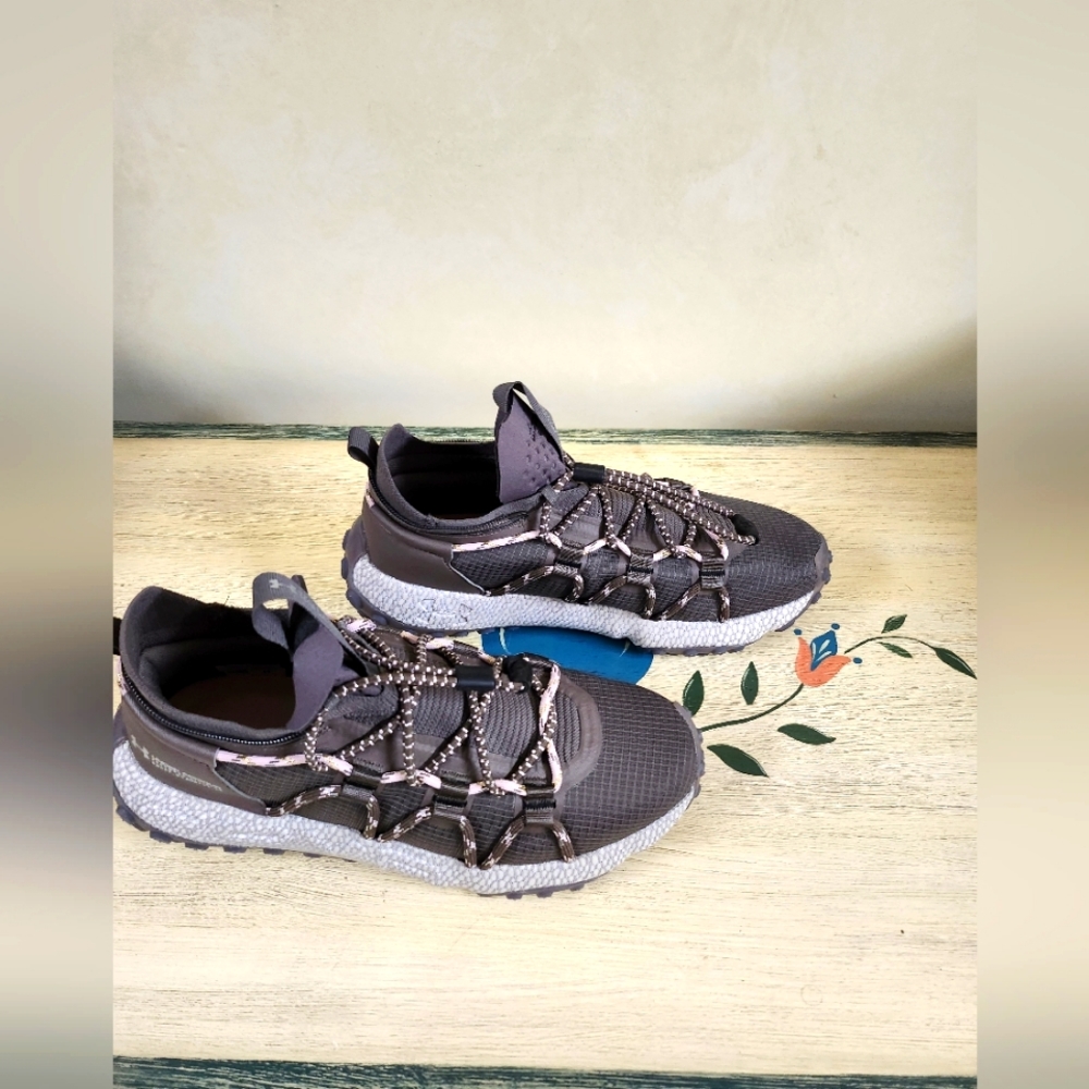 Under Armour  hovr Michelin Summit fat tire. Size 10.